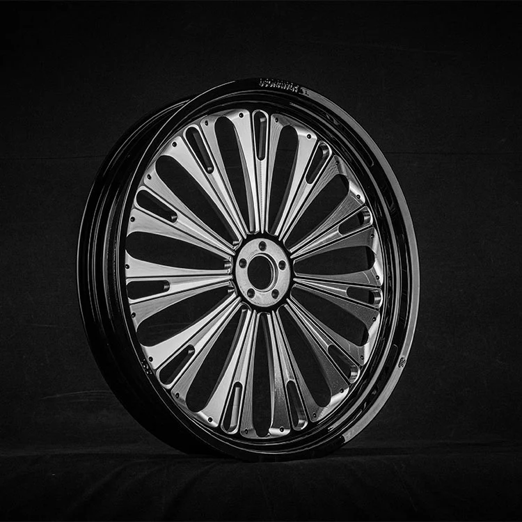 Taotut moottoripyörän pyörät Harleylle