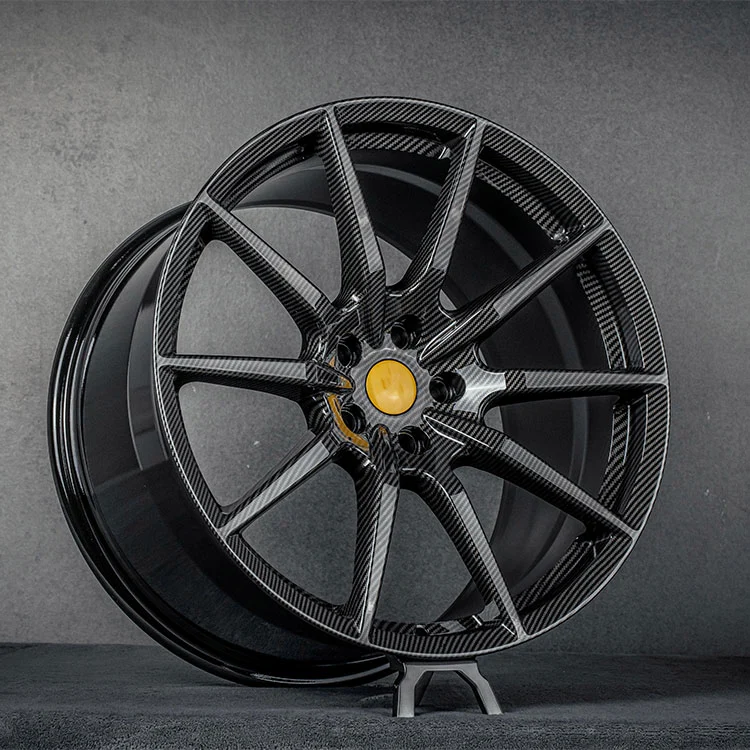 Hiilikuituhydrokupotetut taotut pyörät Telaversio